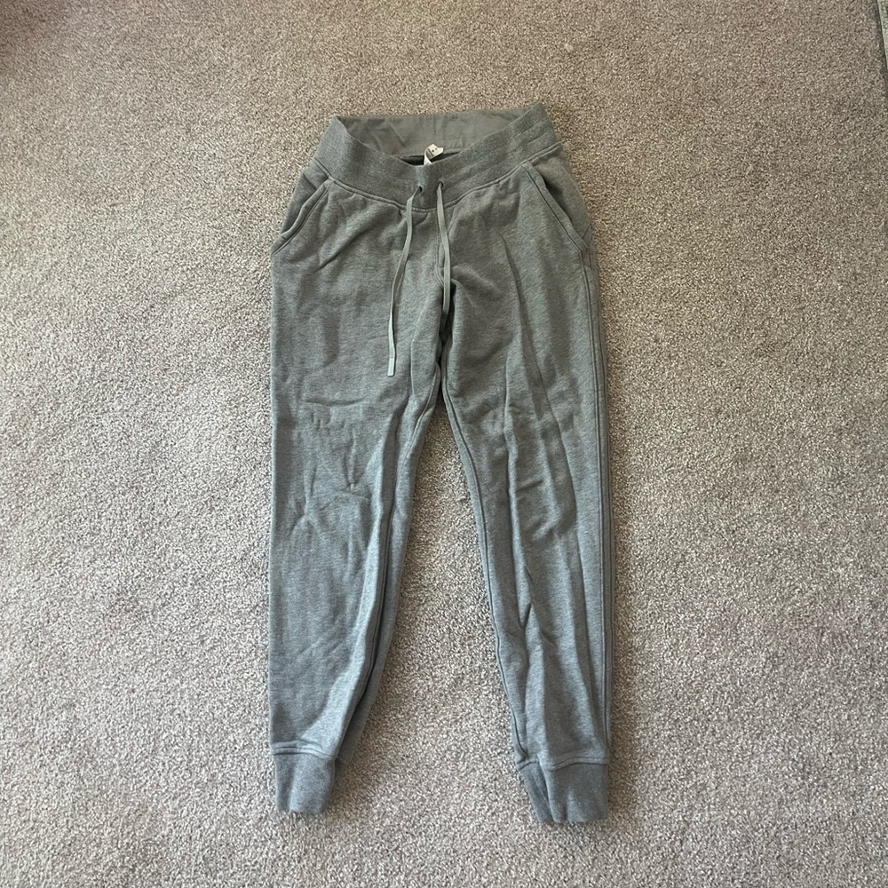 Lululemon sweats